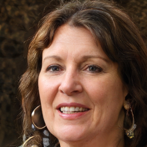 Laura Bennett, 59